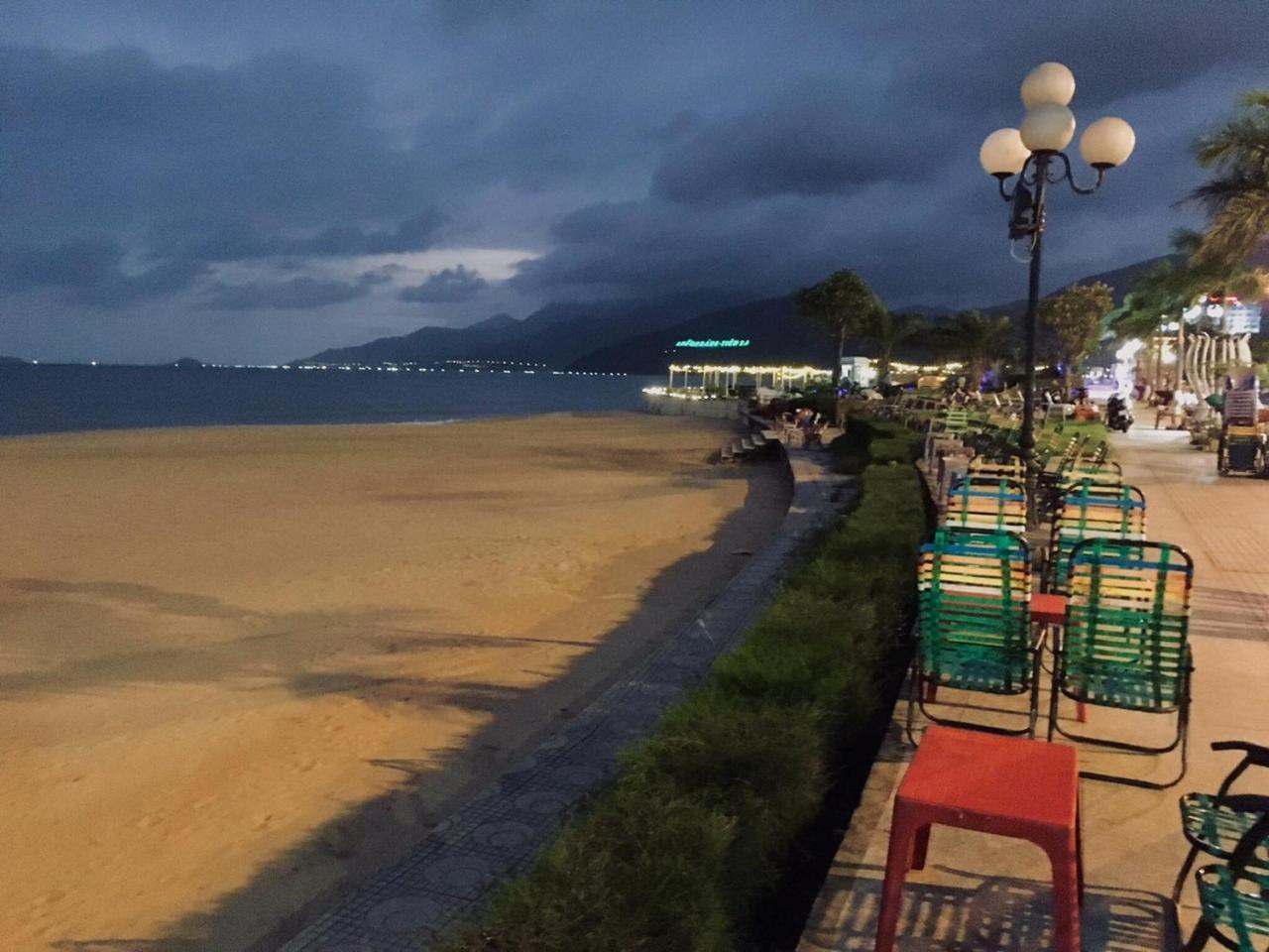 Come To Me H Quy Nhon Exteriör bild